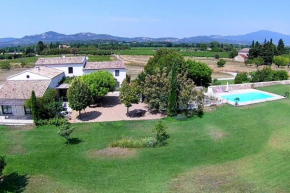 Grand mas provencal tout confort